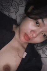 Kelakuan Cewek Imut Sendirian Rania